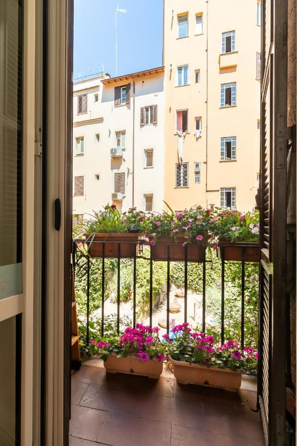 Monti Romantic Sunshine Maisonette Exteriör bild